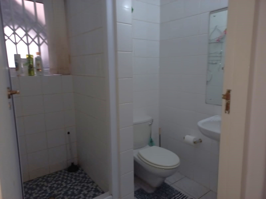 2 Bedroom Property for Sale in Harbour Island Western Cape